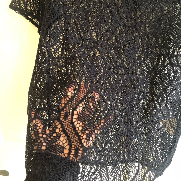 Banana Republic Navy Lace Top - Picture 4 of 4